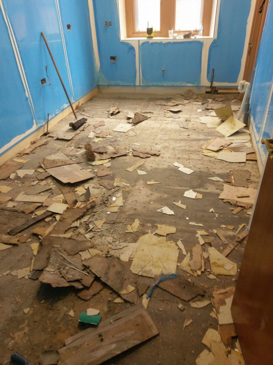 rubyflooringltd's tweet image. Full kitchen refurbishment in glasgow we supplied and fitted wall boards and flooring @Polyflorltd @amariplastics client was delighted