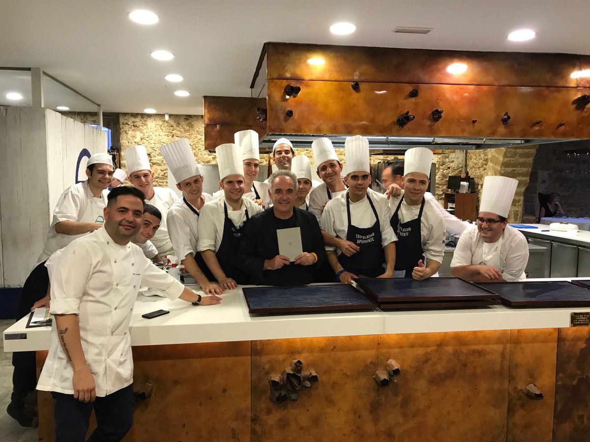 chefdelmar's tweet photo. Ayer fué un día mágico ...
La tripulación de @Aponiente  agradecida !!!
Emocionados !! https://t.co/lydFrCQ5zR