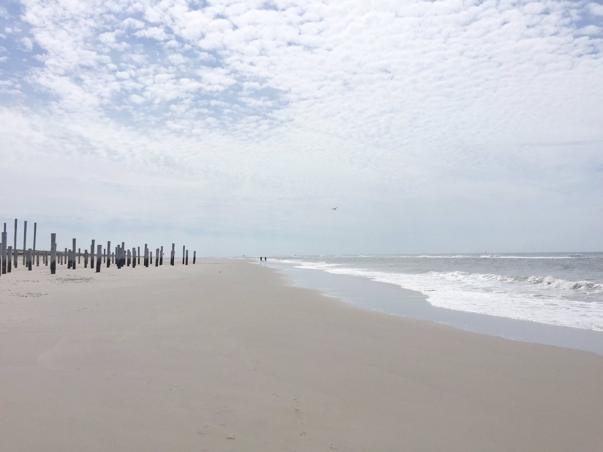 #lastminute 7 juli-14 juli #huisjetehuur genieten #ophetstrand #zomervakantie Click door naar villaholland.nl en boek!