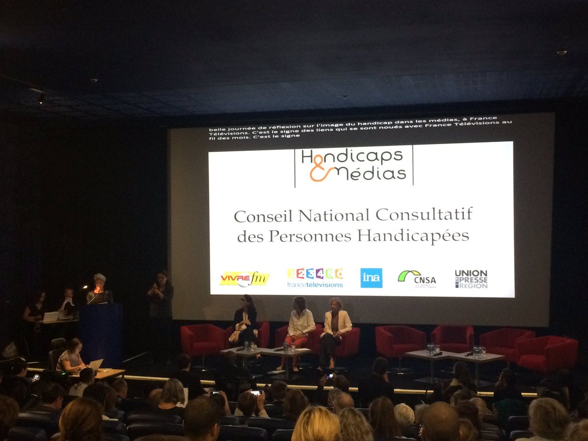 ModGri's tweet photo. La #PQR partenaire du colloque "Handicaps & Médias" #UPREG. Merci @VincentLochmann pour nos échanges et @DenisCarreaux pour son témoignage https://t.co/N7lohNxJOK