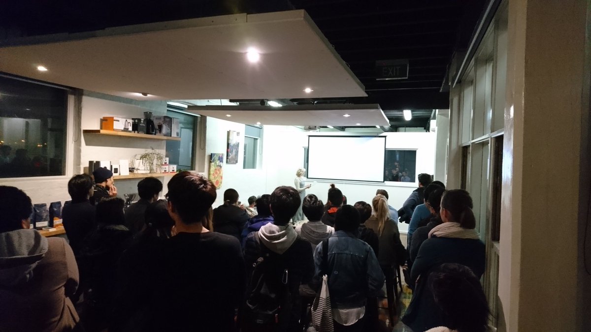 5Senses's tweet photo. H2O &amp; coffee #CuratedCupping. Fittingly it's raining - thanks all who battled Melb weather to join us!

Ula schooling us on water science 👊 https://t.co/TIXfzFaOln