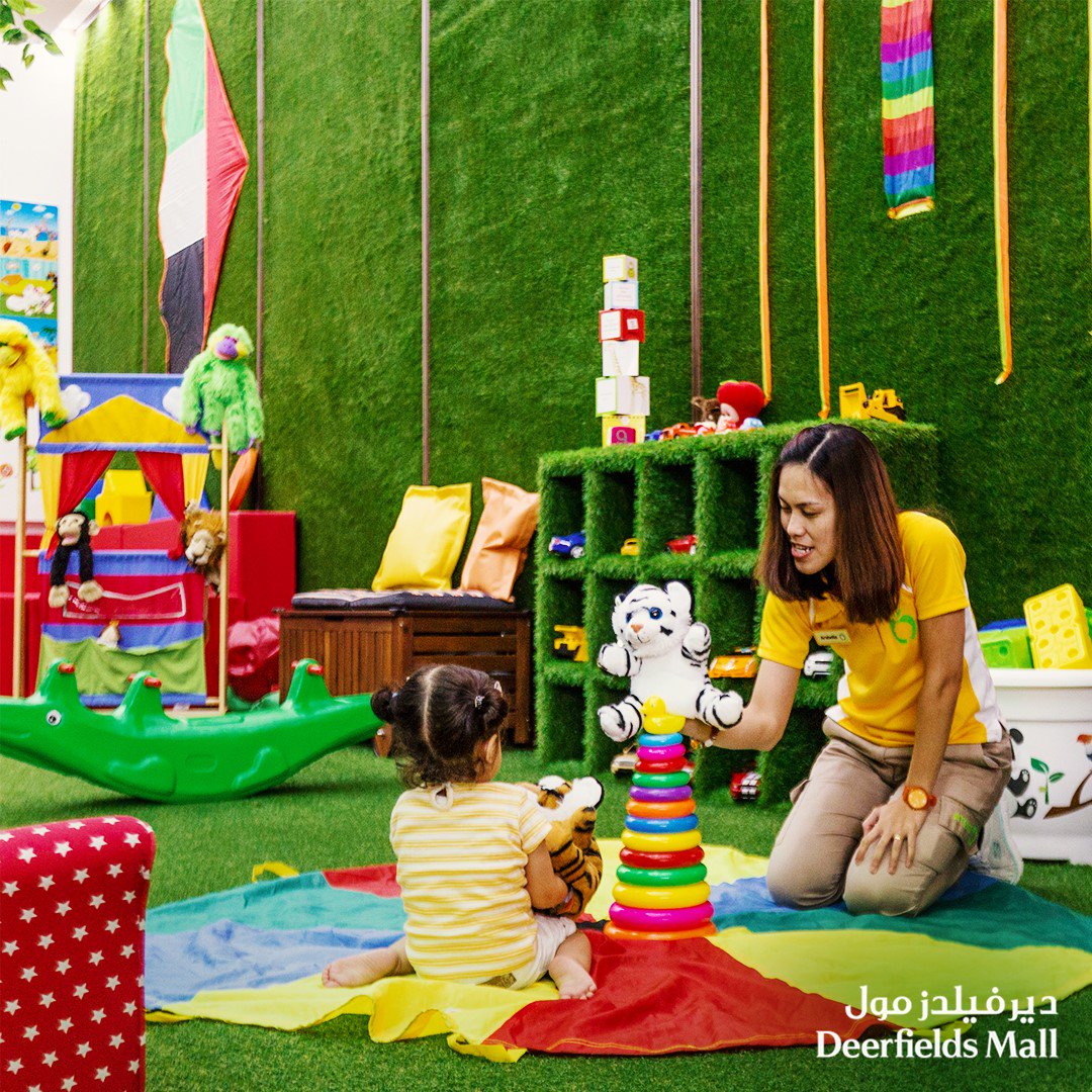 DeerfieldsMall's tweet photo. Watch your little angels play and enjoy a pleasant weekend at #AppleTreeGardenGames.
#DFWeekend. https://t.co/MBSuKGwAnY