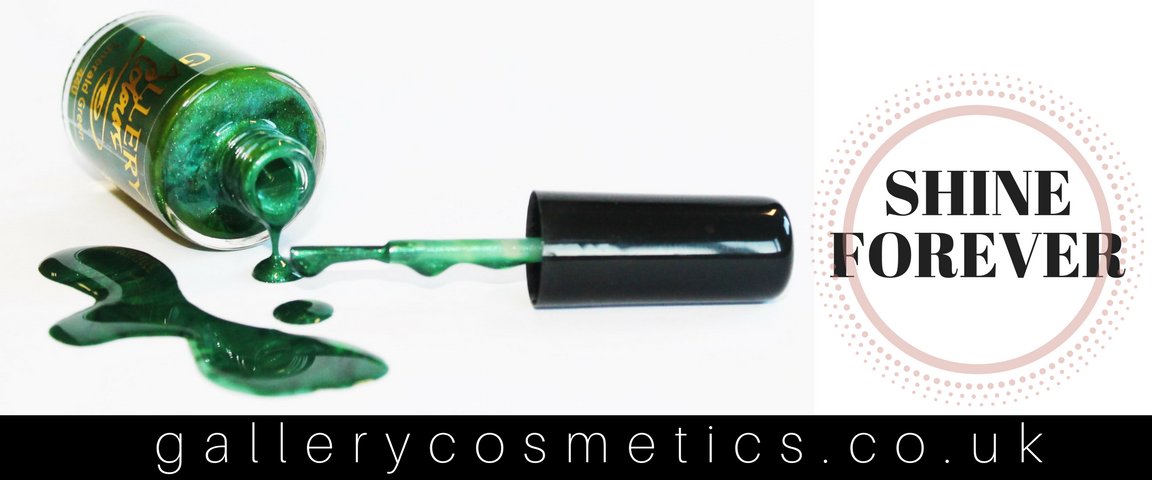 GalleryColours's tweet image. &amp;lt;3 Glitter and shine is back. Big Time!