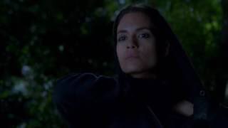 Pll_livnat's tweet image. What would you have prefer? #PllFinal #Emison #Spoby 
RT for Spencer's twin was great.
FAV for Melisa being really A.D