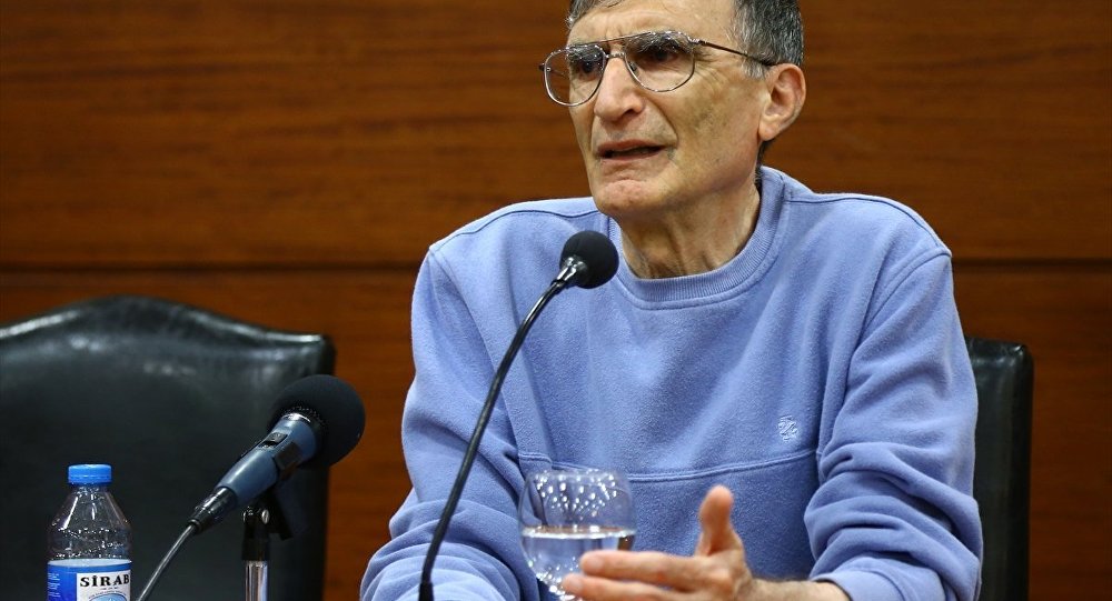 sputnik_TR's tweet photo. Aziz Sancar: Evrime inanmak gibi bir şey yoktur, evrim bir gerçektir ve inanç meselesi değildir https://t.co/wU8cl43Ax1 https://t.co/bMWyrTUZcU