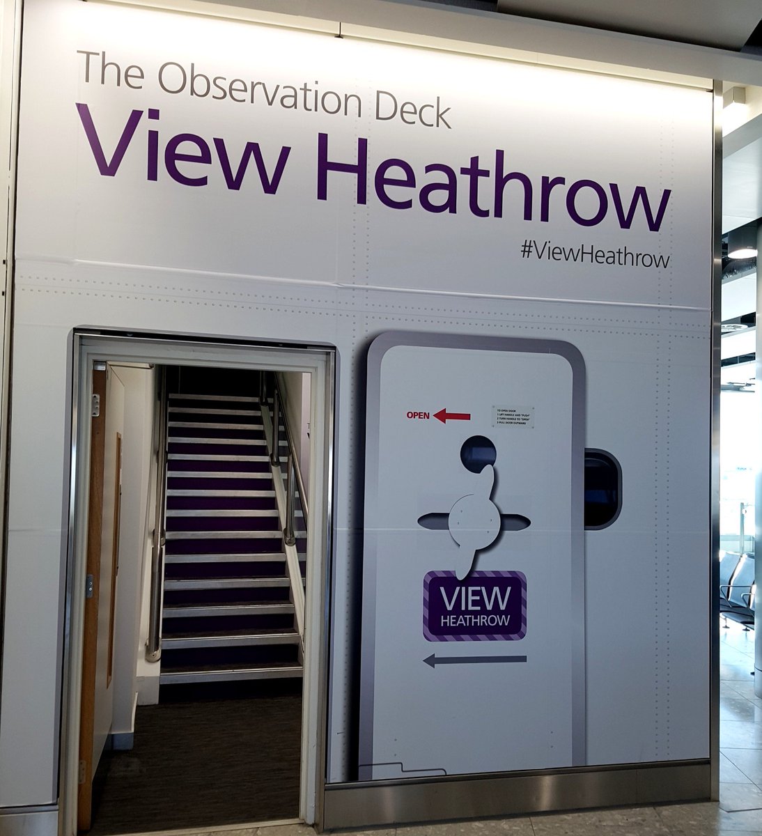 melbtravel's tweet photo. #ThursdayThoughts Do you know that there is a Heathrow observation deck in T4? @HeathrowAirport #viewheathrow #planespotting #planes #avgeek https://t.co/rfVZfBuH2Z