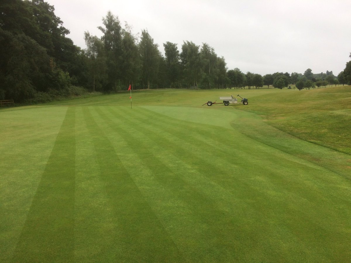 HeadlandAmenity's tweet photo. Hand Mowing in prep for Club Championship - Overstone Park - sprayed #elevatefe https://t.co/1kORd4cqDs
