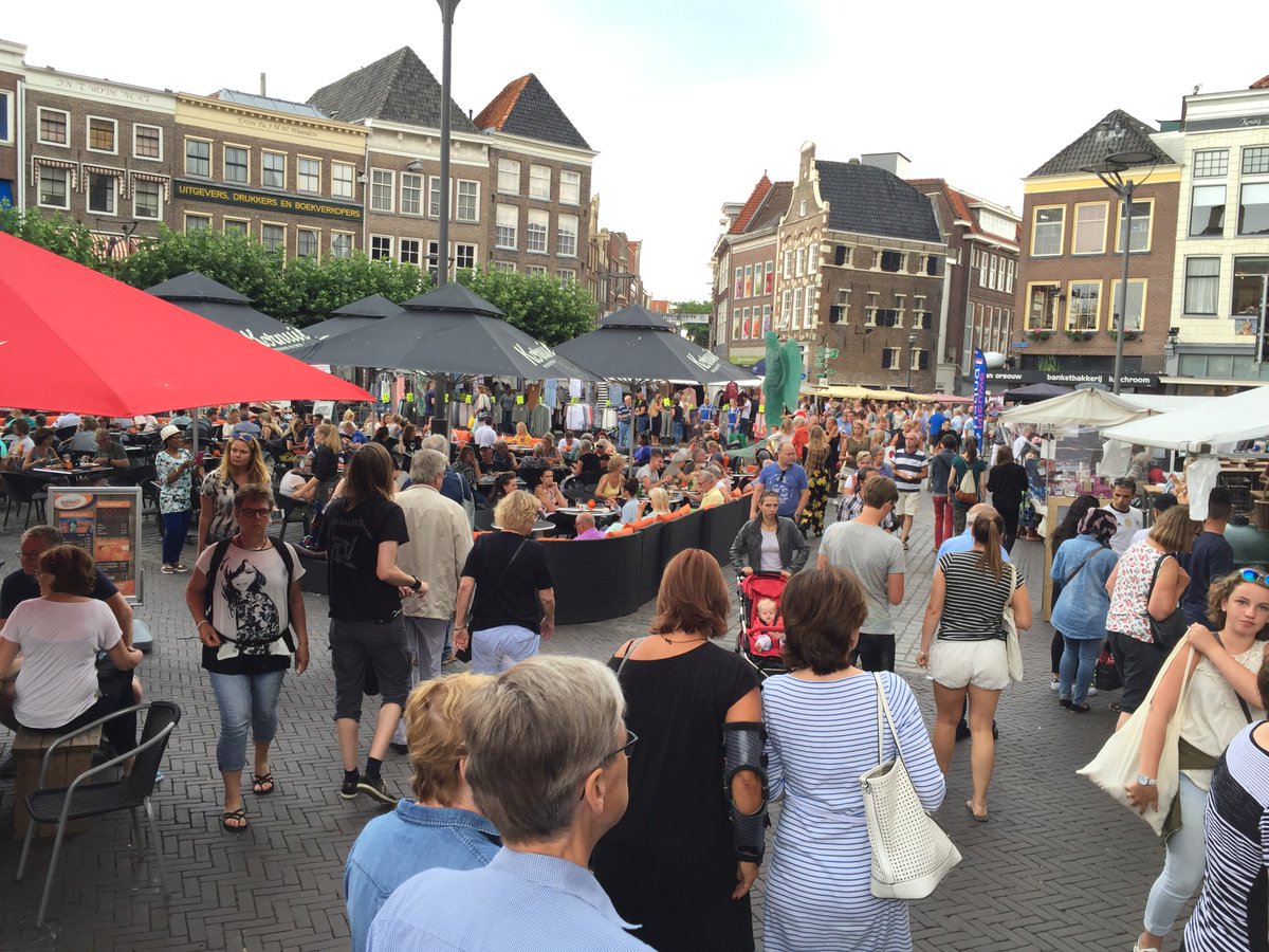 5 juli gaan de Blauwvingerdagen weer van start! Kom langs voor de leukste koopjes en scoor vintage items op de brocante markt (Melkmarkt)!