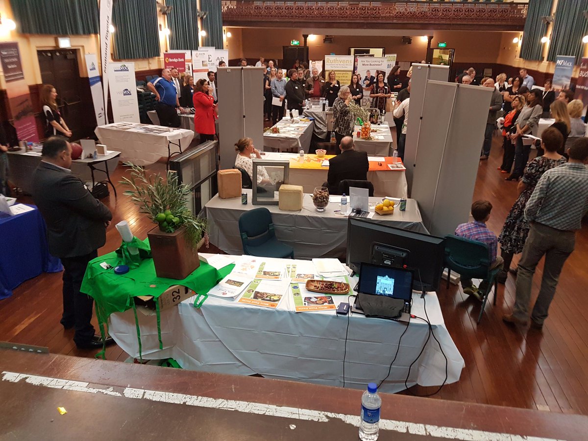 SwanChamber's tweet photo. Did you miss our last networking event? We had around 200 people attend!
Stay tuned for news on the next event 🙂 https://t.co/xE2V9pgF6d
