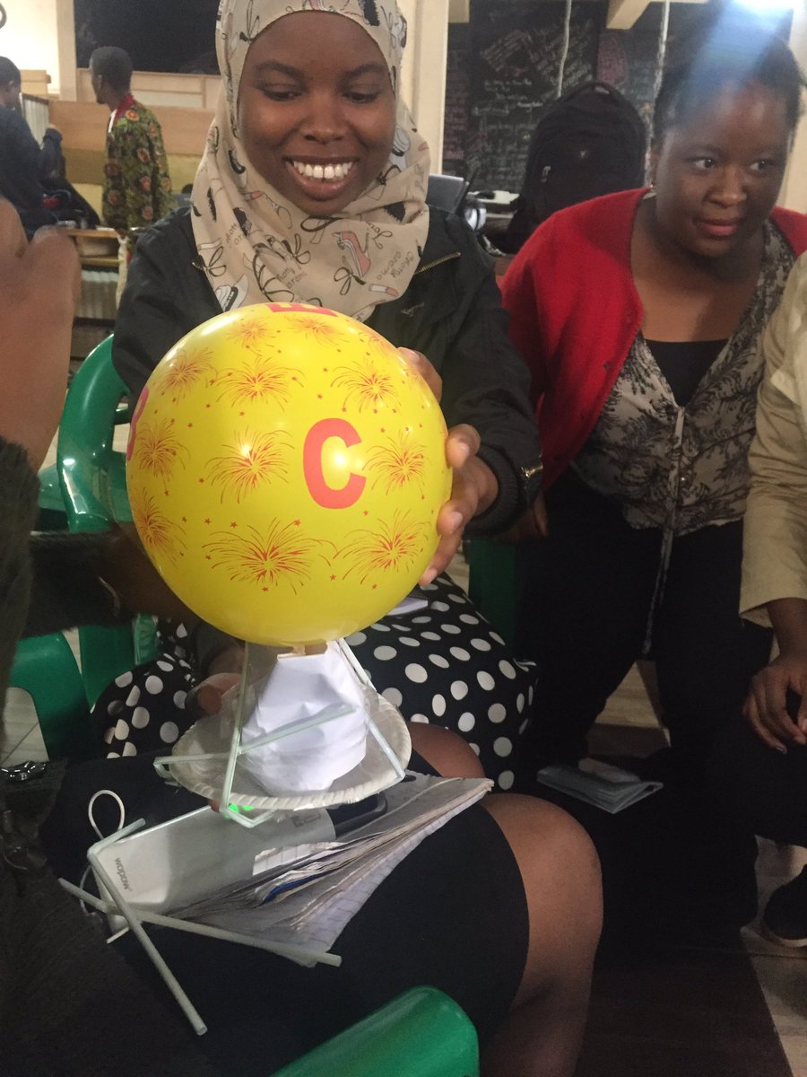 mHubMW's tweet image. The amazing creativity during group work #HardwareProgramming #NEFScienceWeek