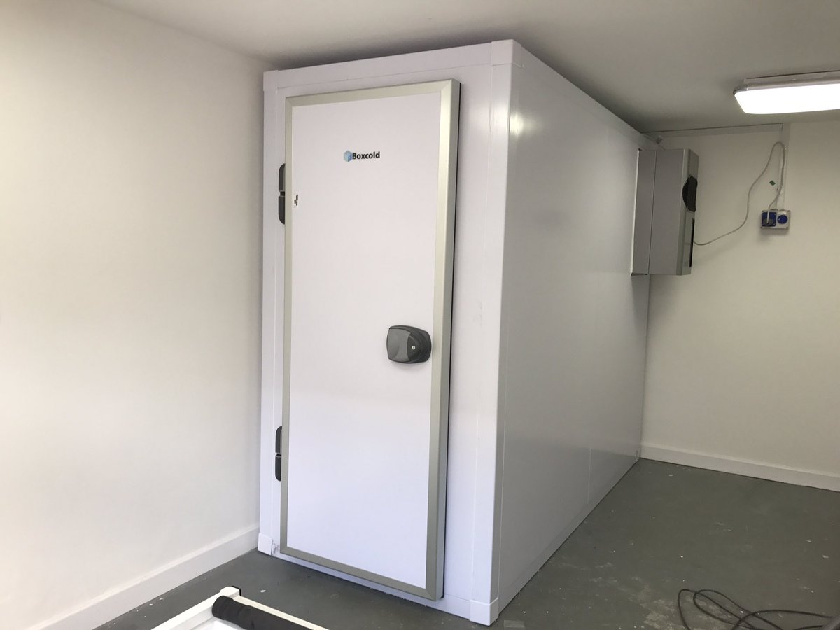 Coldcarerepair's tweet photo. QualityRooms @ Quality Prices!!Forget the rest phone the best! Give the P a call on 01904 211049 for a quote @tundracoldrooms https://t.co/0TKRsH3ws4