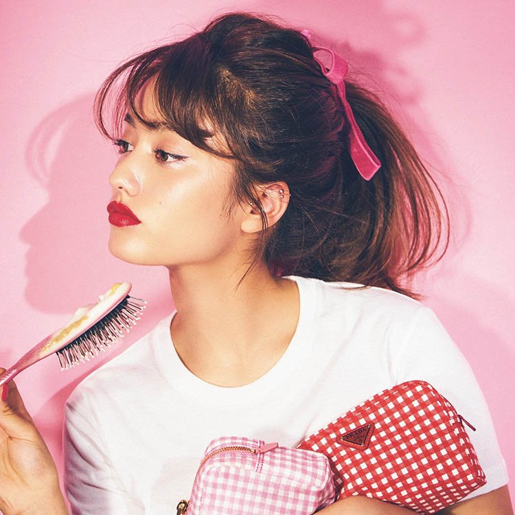 antenna_jp's tweet image. 手に取るたびに女子度があがる♡憧れブランドから夏の小物が登場！

続きはこちら
→antenna.jp/articles/52253…

#夏の小物#女子力#antenna
#NETViVi