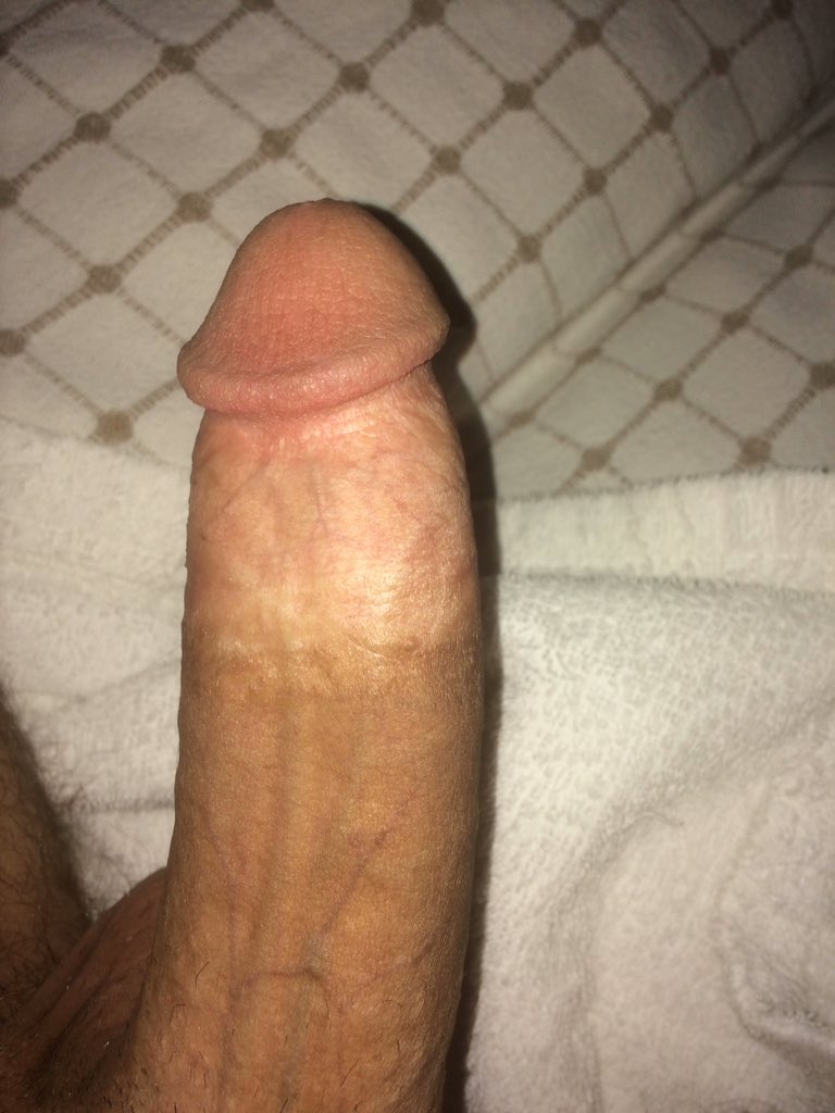 Alanyadan akşam görüşecek genç gay arkadaşlar yer var. Yaş 27 #alanyagay #gayalanya #aktifsikici #alanya #gay