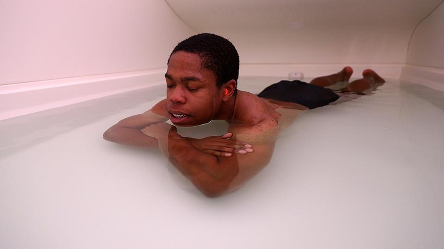 ahaber's tweet image. Çılgınlığın yeni adı! Ünlüler buraya akın ediyor... ow.ly/LepO30d6ZfW