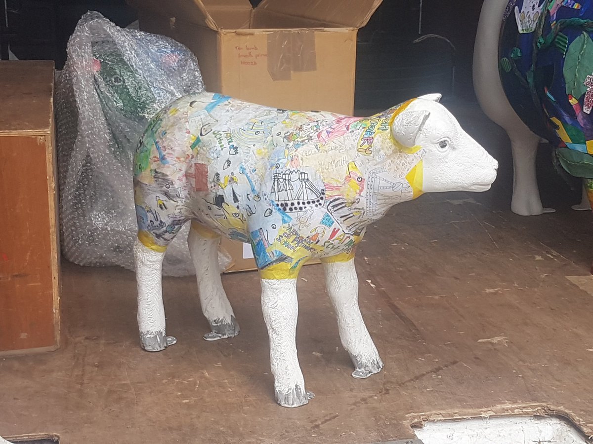 Sheep 2 ready to Sail across the Solent! wonderfully decorated by the children at Yarmouth Primary School. #EweMatter. <a href="/wightlinkferry/">Wightlink Ferries</a>