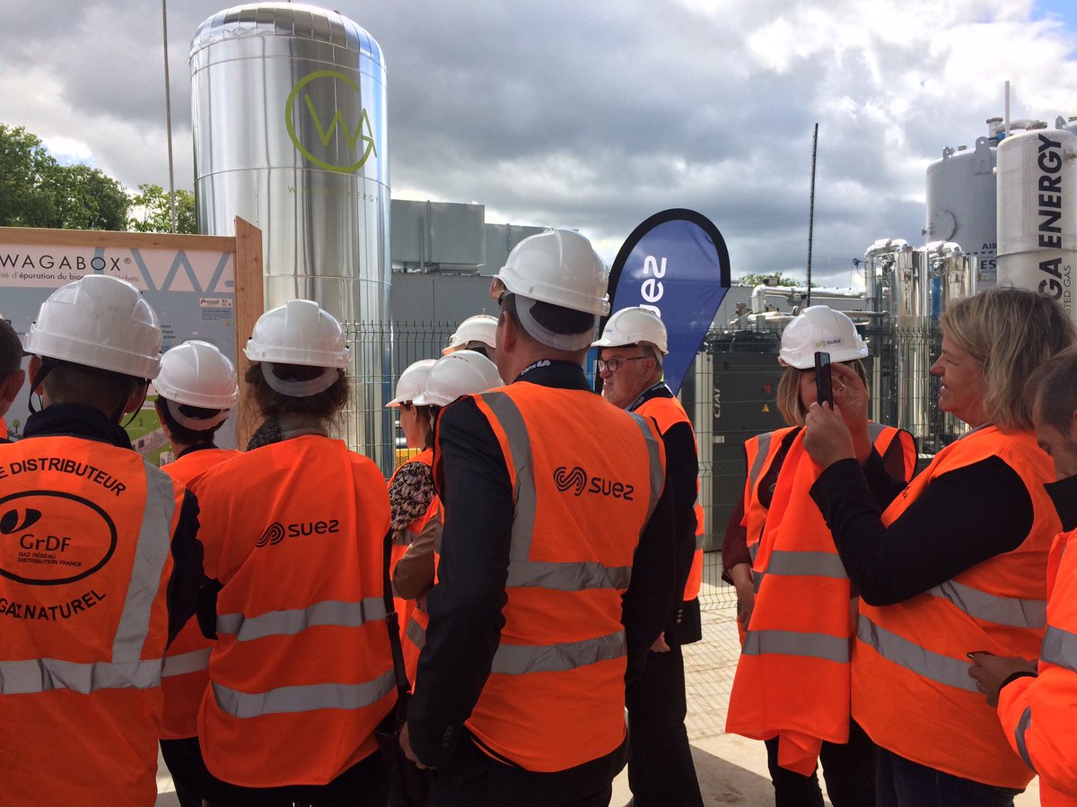 helene_leblond1's tweet photo. Inauguration d'un nouveau site de production de biomethane à St Maximin, le 7e à injecter dans le réseau de gaz @GRDF ds les Hauts de France https://t.co/zqDApcj1O7