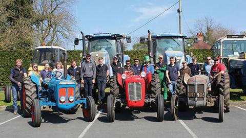 FG_Start2Farm's tweet photo. What a fantastic achievement! #GetIn2Ag #youngfarmers
https://t.co/8ohqehNsud https://t.co/SIlNoE4LLb