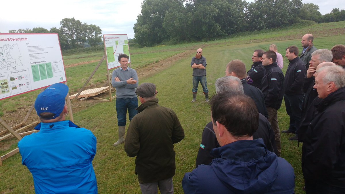 GrahamParnell2's tweet photo. Sinclair McGill UK Distributor trip to Ireland continues... slightly dryer this morning @LGSeedsUK #lgan #sinclairmcgill #grass https://t.co/OYPUZI0yGi