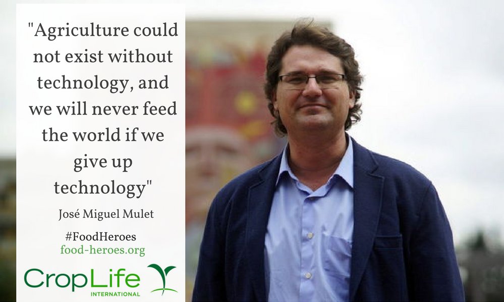 fundacionantama's tweet photo. #FoodHeroes JM Mulet "Nunca alimentaremos al mundo si abandonamos la #tecnología” https://t.co/AJZqMB3uW6 via @CropLifeIntl #transgénicos https://t.co/Esk8q4wpdM