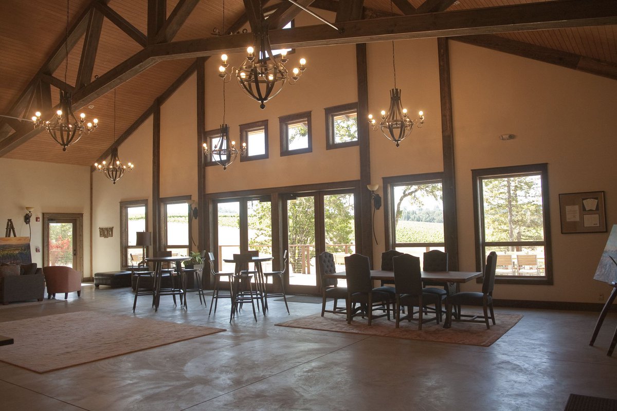 AmericanWineryGuide tweet media