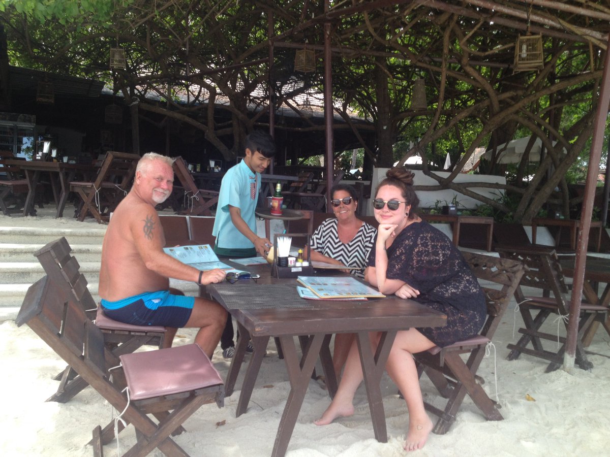 SamuiChaweng's tweet photo. welcome to join #samui #chawengbeach #chawenggardenbeachresort #beachfront #relaxs #sea #thailand https://t.co/UPYOesoOaz