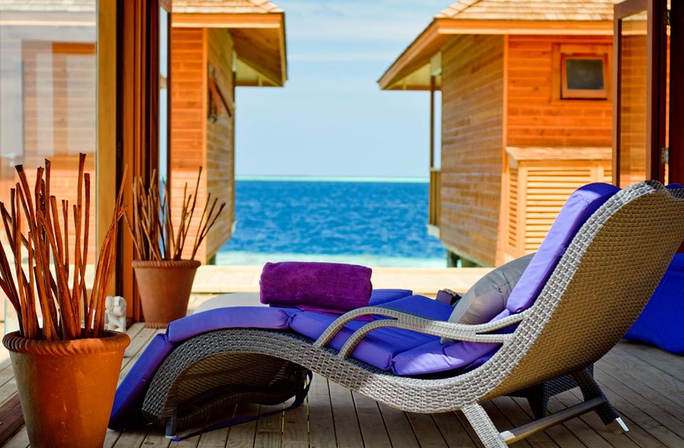 Meeru_MV's tweet photo. #Duniye #Spa is not only about letting go and opening your #mind. It's also about the view, the smell, the sun, and the crystal clear water. https://t.co/8gmw46MKKS