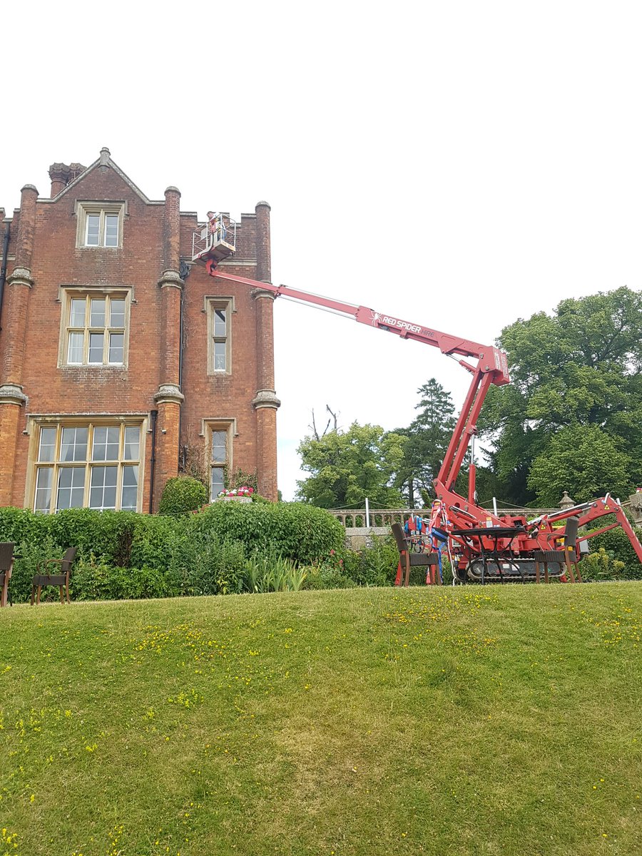 redspiderhire's tweet photo. High level lift maintenace work at a DeVere hotel with Red Spider Hire #WorcestershireHour #worksafe #safeaccess https://t.co/CaLfS4YA9D