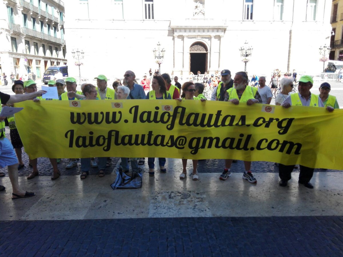 iaioflautas's tweet photo. @bcn_ajuntament @AuditCiudadana @AuditoriaBCN @OCMunicipal @sicomtelevision @La_Directa @AuditaSanidad @ElSaltoDiario Exigimos que esta municipalización sea cooparticipada por organizaciones sociales y ciudadanas https://t.co/evisTF17DS  #remunicipalicemos https://t.co/lQeIFPLXkX