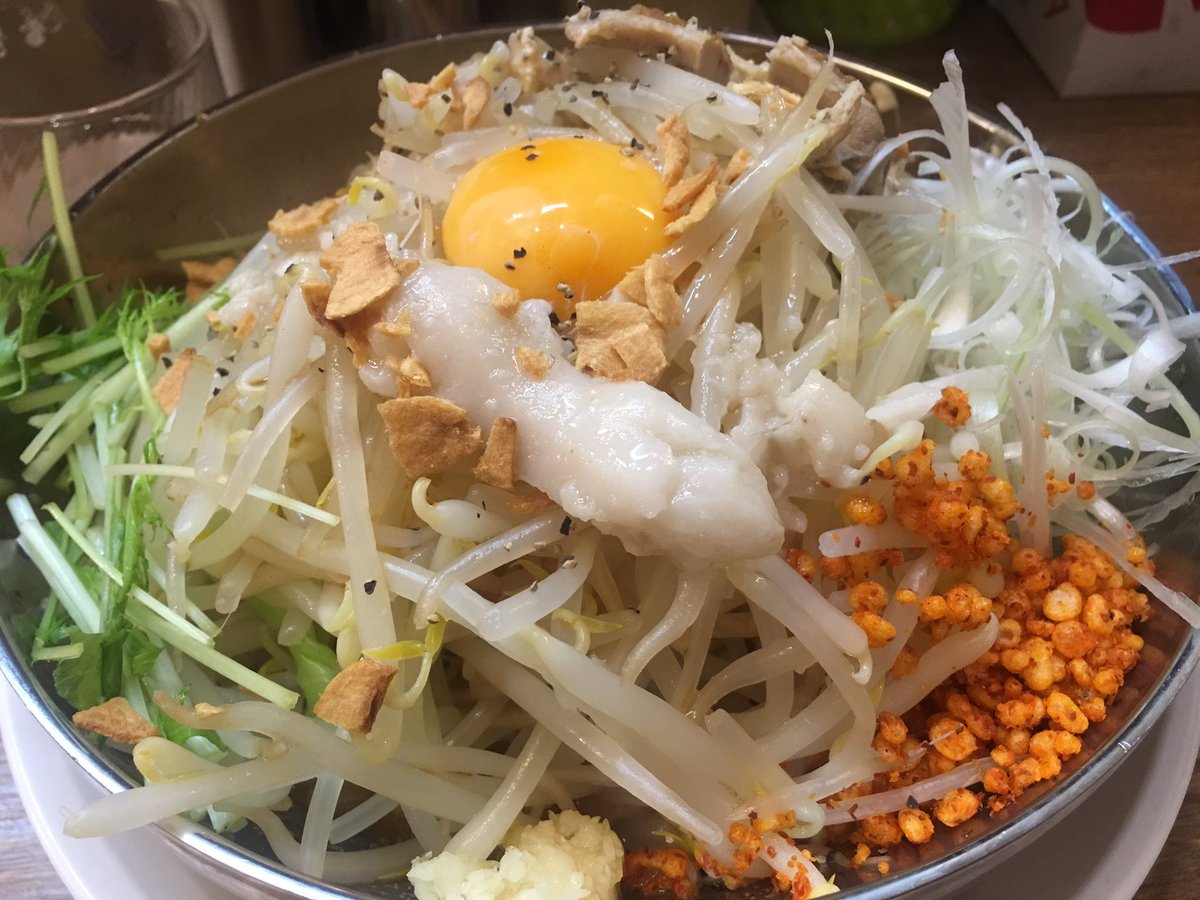 ট ইট র けだる 帰国しました 仕事帰りに大好きな野郎ラーメン 野郎ラーメンっていうネーミングなのに女ひとりで行くという 笑 夏限定メニューの野郎の冷やし中華食べた 野菜こんもりでスパイスがあってうますぎ 完食です この夏は通いそう 野郎