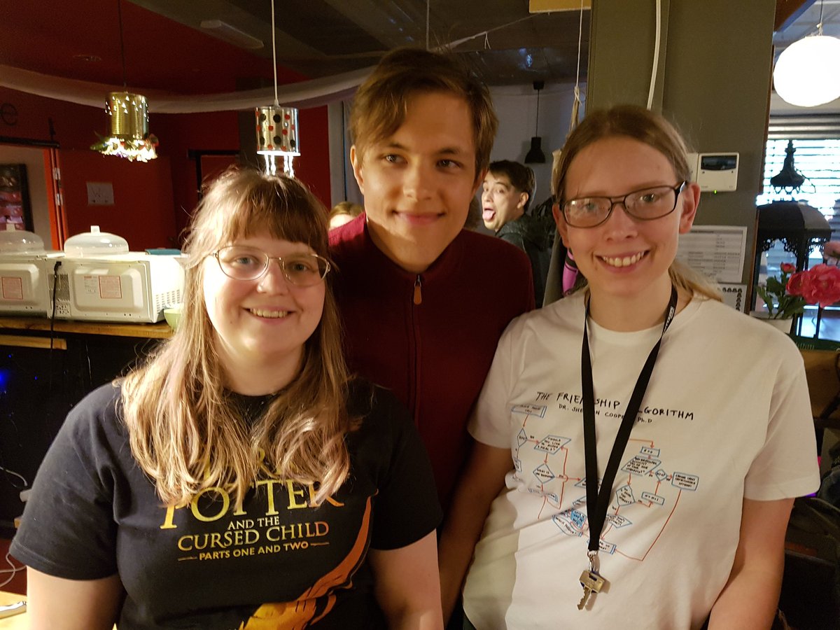MatochStad's tweet photo. Mat&amp;städ core team är på plats! #sistamulticon #bästamulticon #nukörvi 💜💜💜 https://t.co/I2KxPSHFCX