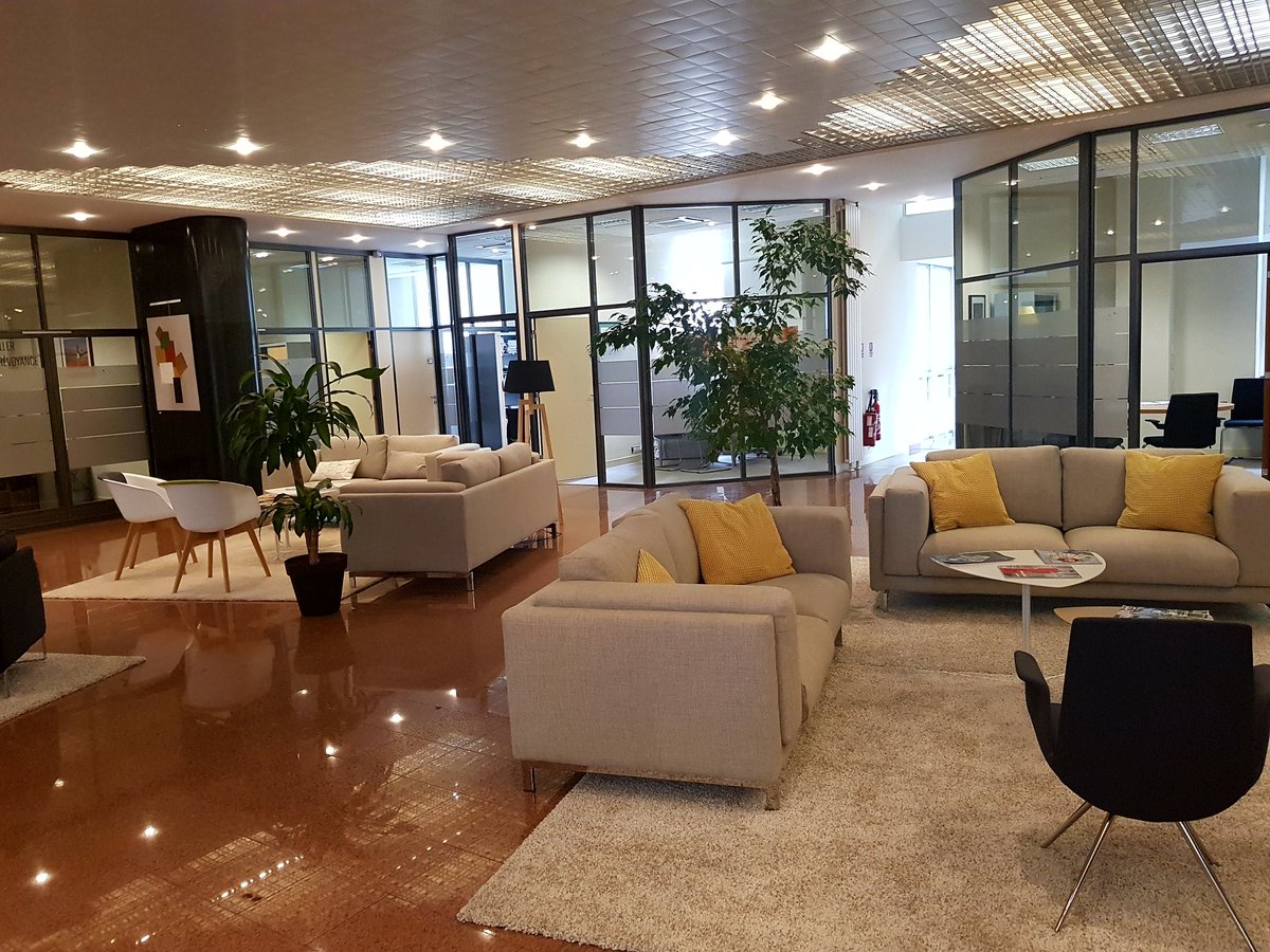 AnaisBecu's tweet image. Visite de la nouvelle agence #Nantes Lafayette où toute l&apos;équipe se tient prête pour vous accueillir ! #transfodigitale #PréférenceClient