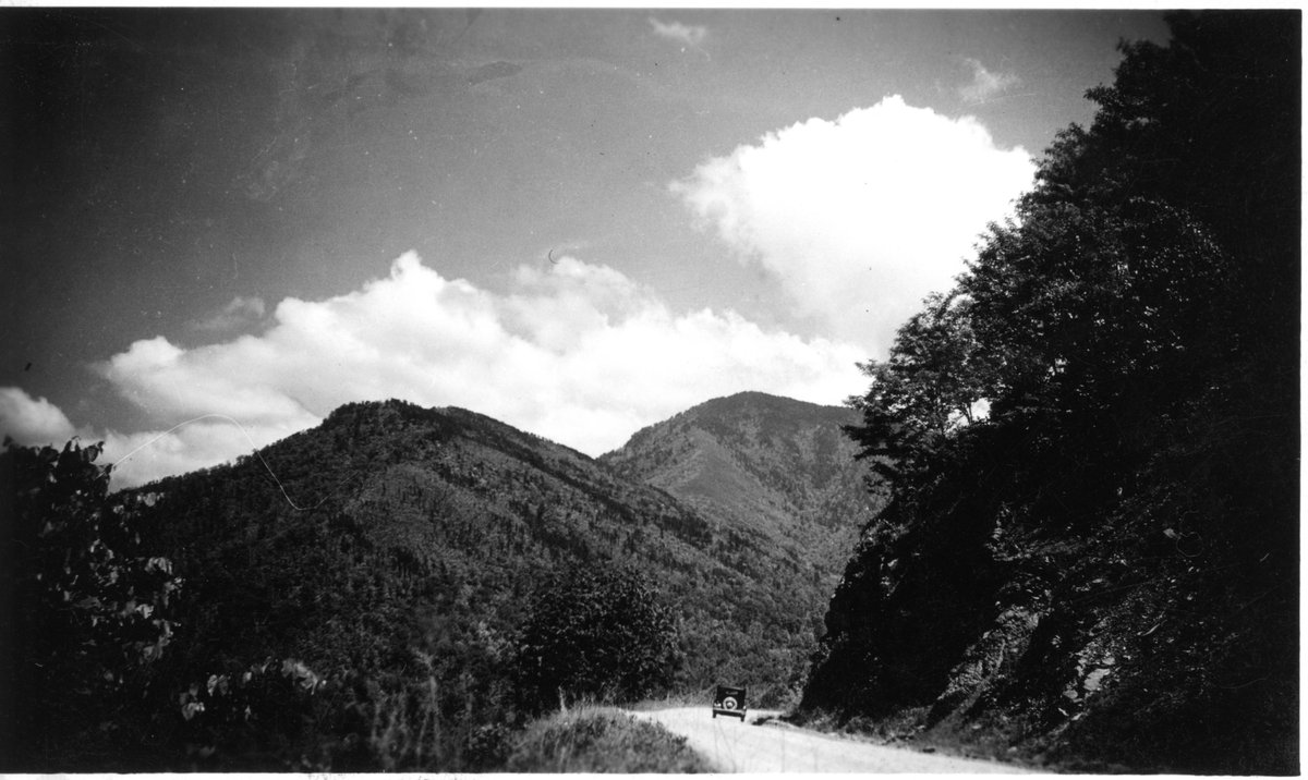 TravelGburg's tweet photo. If we had it our way, all roads would lead to #GSMNP.  We love this photo from 1930! #TimelessThursday #TheMountainsAreCalling https://t.co/JpPxYh1FHy