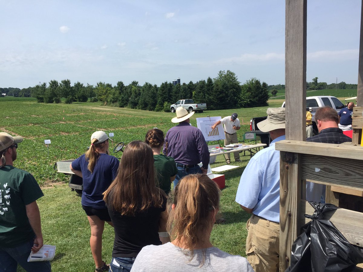 PACropDoc's tweet photo. Let's talk about weed management for great #soybeans @dgv1icm @PaSoybean @agsciences #SEAREC https://t.co/ciZ5DHFfl5