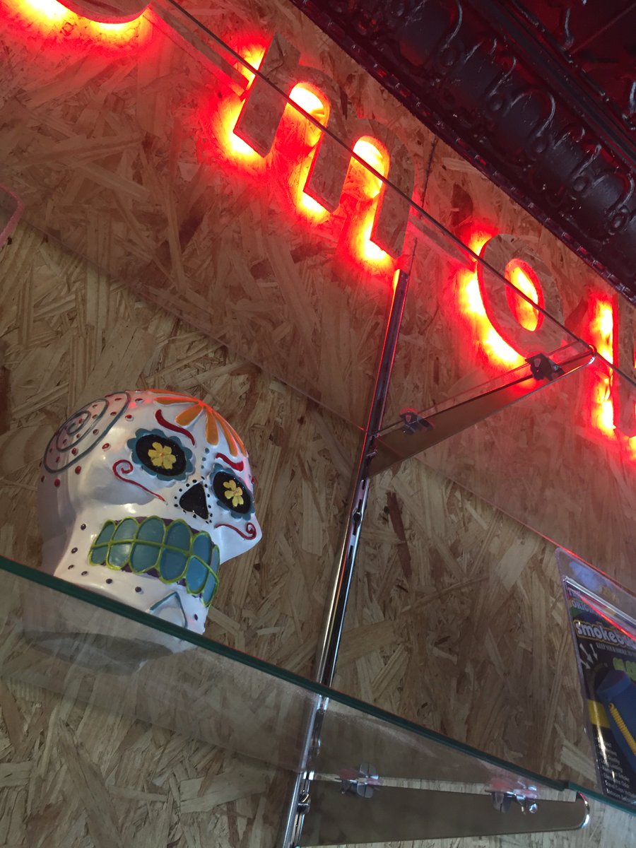 BostonSmokeShop's tweet image. 💀 

📷: BSS Roslindale 🌇