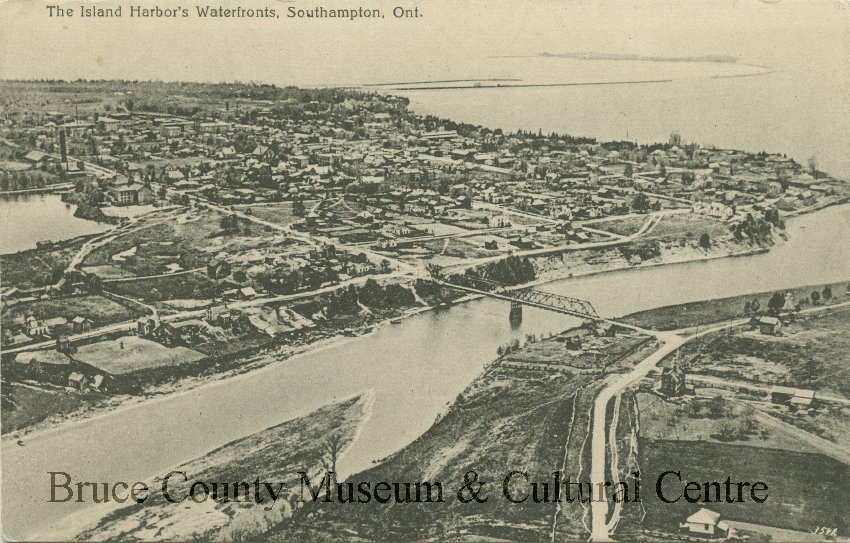 SSCelebrates150's tweet photo. Looks like where we'll be partying for #canada150! This #TBT is from 106 years ago, and A LOT has changed!

PC: https://t.co/2tB2XbNk84 https://t.co/hz5iq7aWvQ