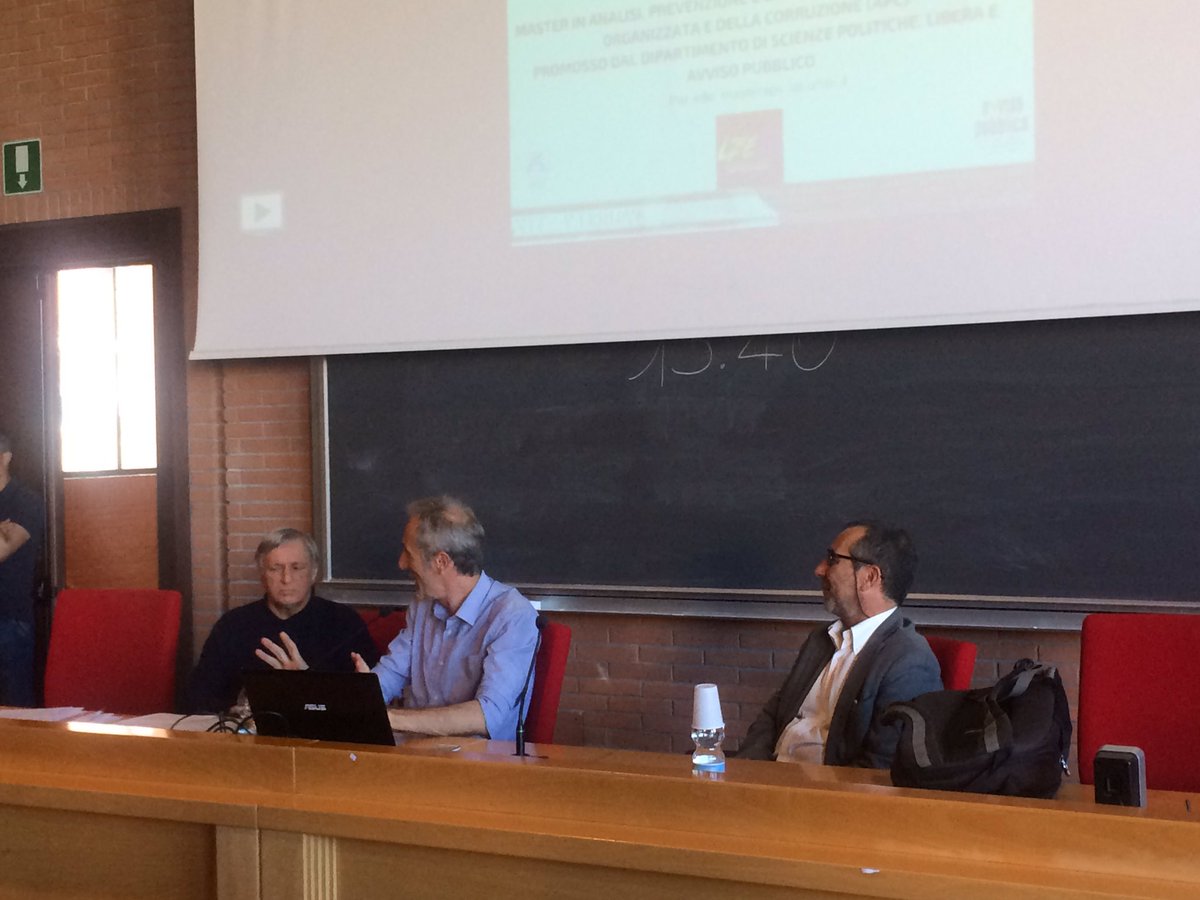 Don Luigi Ciotti incontra gli studenti al Master #APC