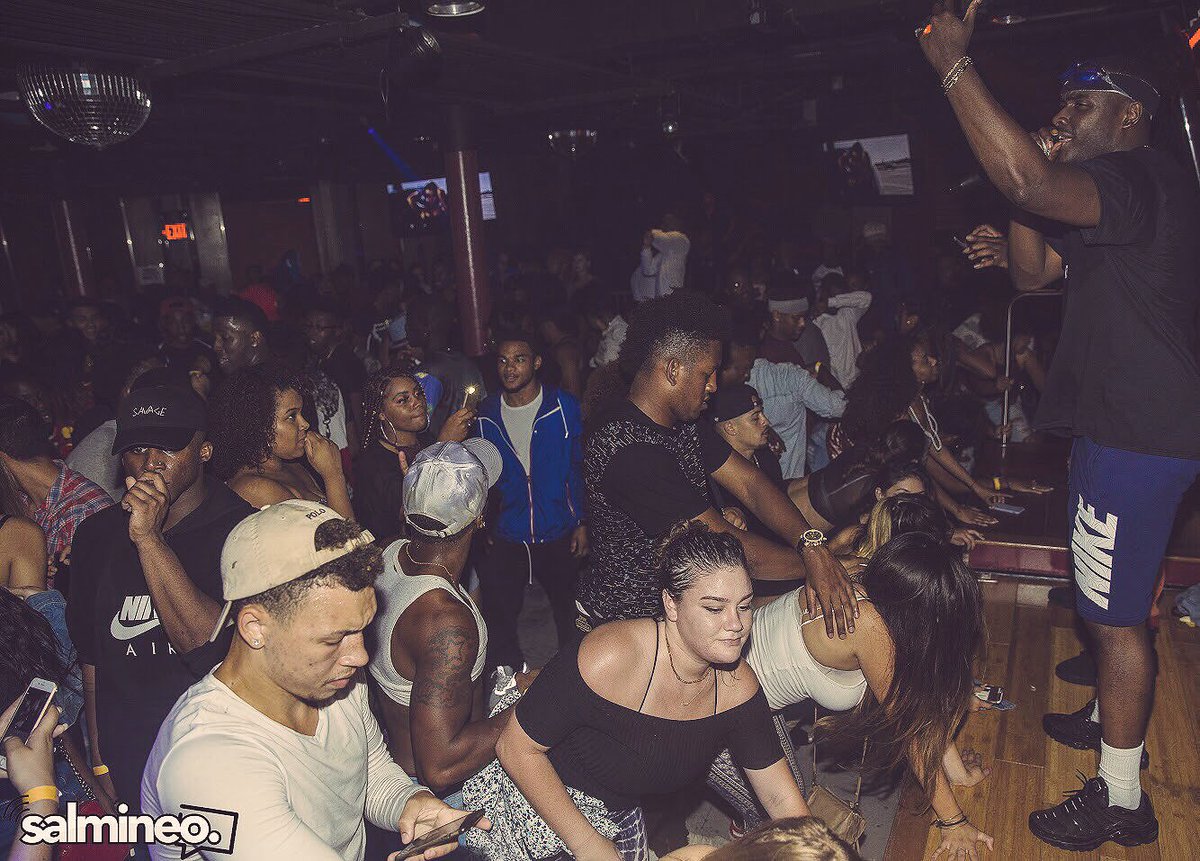 TheCampaignWay's tweet photo. Last Thursday, Another One π #TrillThursdays at @F6ixSD hosted by @littymob
#TeamLittyForever
Photos by: @LittyMobSal πΈ https://t.co/bSQxAtLu2o