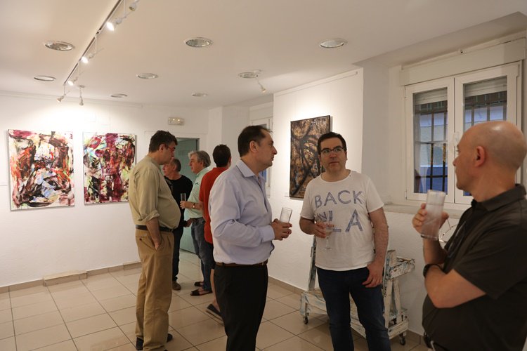 appaartgallery's tweet photo. #MomentosÚnicos en la #Exposición de #DanielBarroso. Podéis visitarla hasta el día 30 de Julio del 2017 C/ Concepción Jerónima 21 #Madrid https://t.co/6TDkzJiXTl