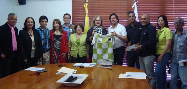 UNEG y Chicó FC firmaron convenio para construir complejo deportivo Vía shar.es/1Bl4vG vía @nprensaguayana @chicodeguayana