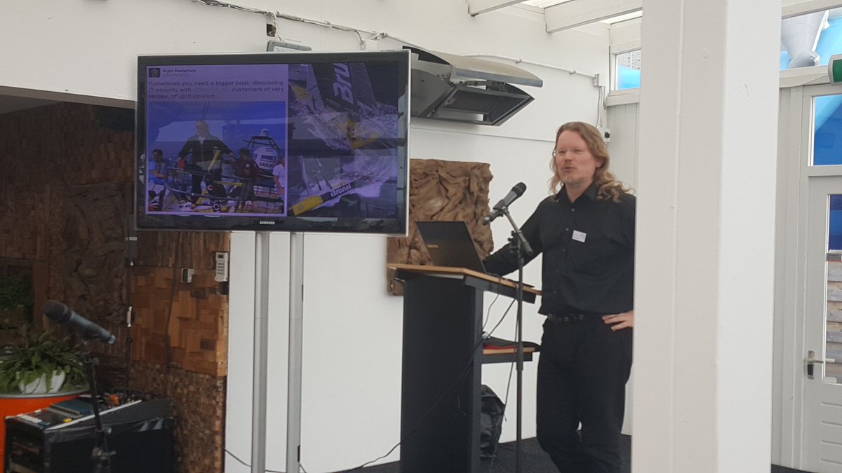 Security_Beach's tweet photo. En het vervolg met @ArjenKamphuis ! https://t.co/BJ2lRa7T5y