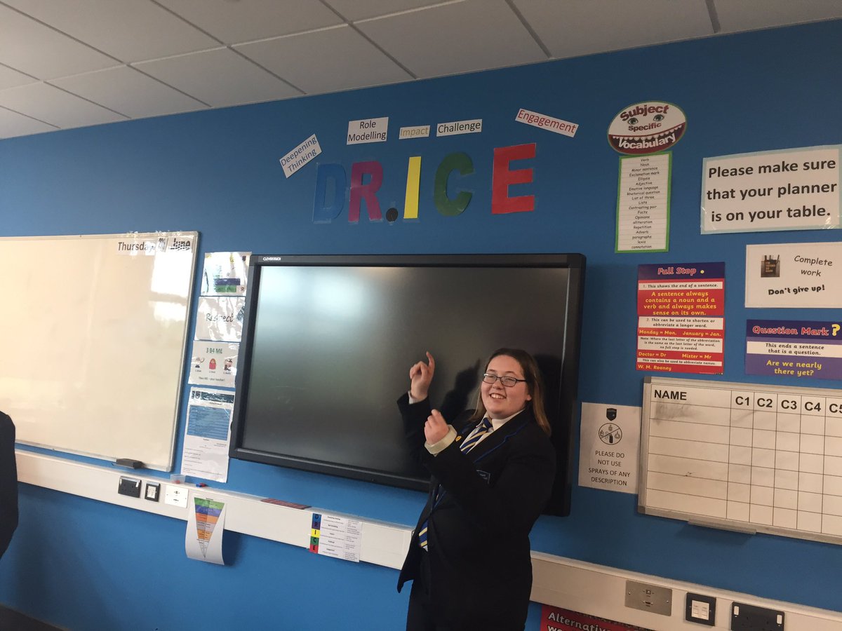 DevelopmentTPS's tweet photo. #DRICE #classroomdisplays are under construction now with @STALC_at_TPS doing the rounds. #studentpower #changingcultures Great work! ⭐️⭐️⭐️ https://t.co/pVsHDwiYrM