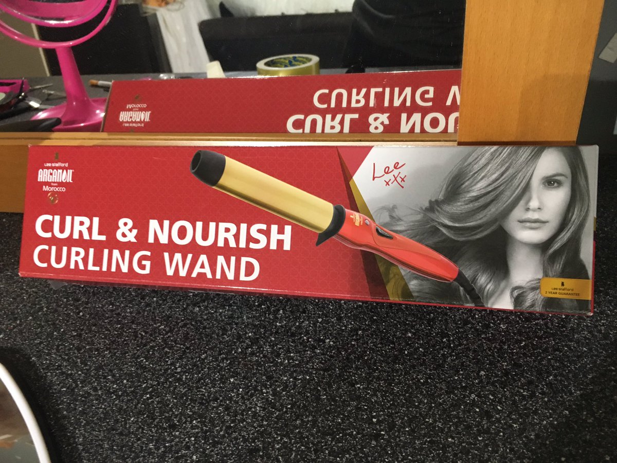 DFleuty's tweet photo. Woohoo !!!!
Thanks @leestaffordhair !!! 😍💋 https://t.co/SJMplit6M6