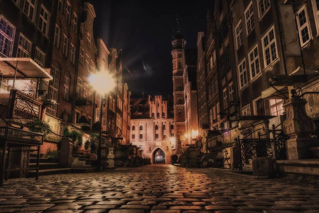 Adam644Adam's tweet photo. Gothic Gdansk #langshot @GdaGdySop @gdansk_official @poland.photography @gdansk_official #gdansk #poland #3miasto3… https://t.co/hddAUF2Gtv https://t.co/fKp6YXEAwY
