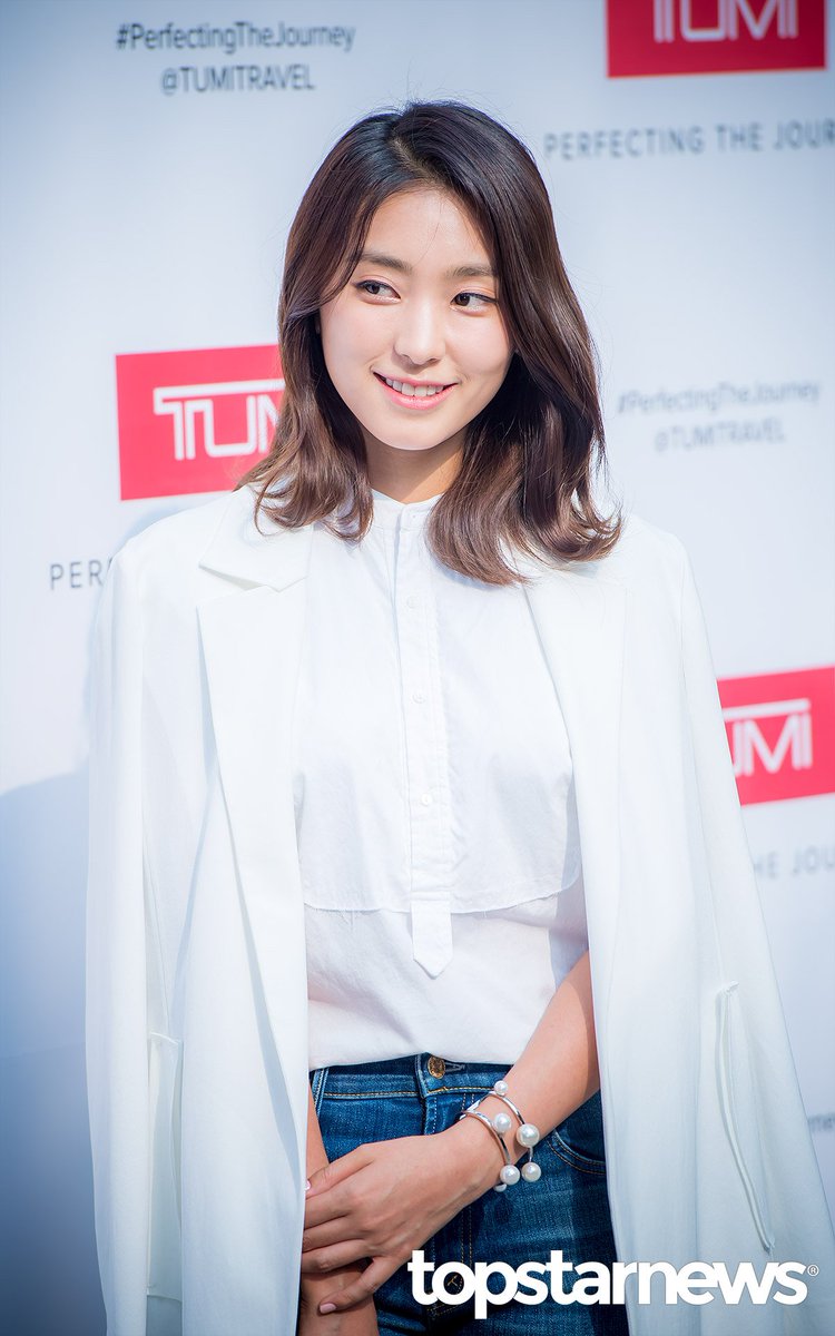 [PHOTOS] #170629 #YOONBORA at the 'TUMI 2017 F ​​/ W Collection Presentation | cr: TopStarNews | #윤보라