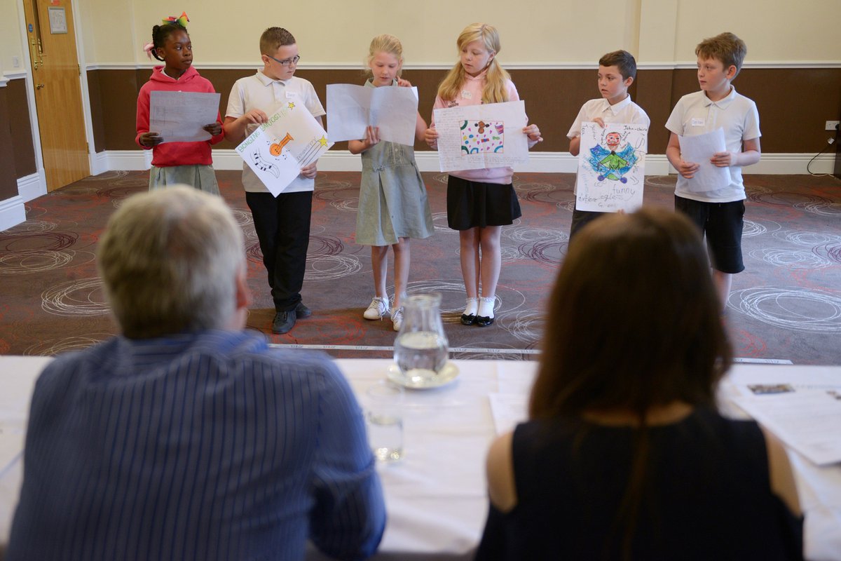 Primary_Ent's tweet image. .@VortexUniform @bethany__wood @LifetimeFM @LizYoxall @Wortlee1853 we cant wait for next year already! #barnsleyisbrill #barnsleyhour