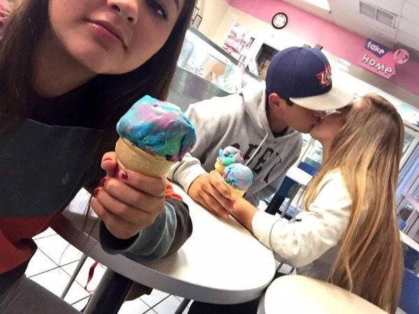 StumblerVideos's tweet image. my life be like