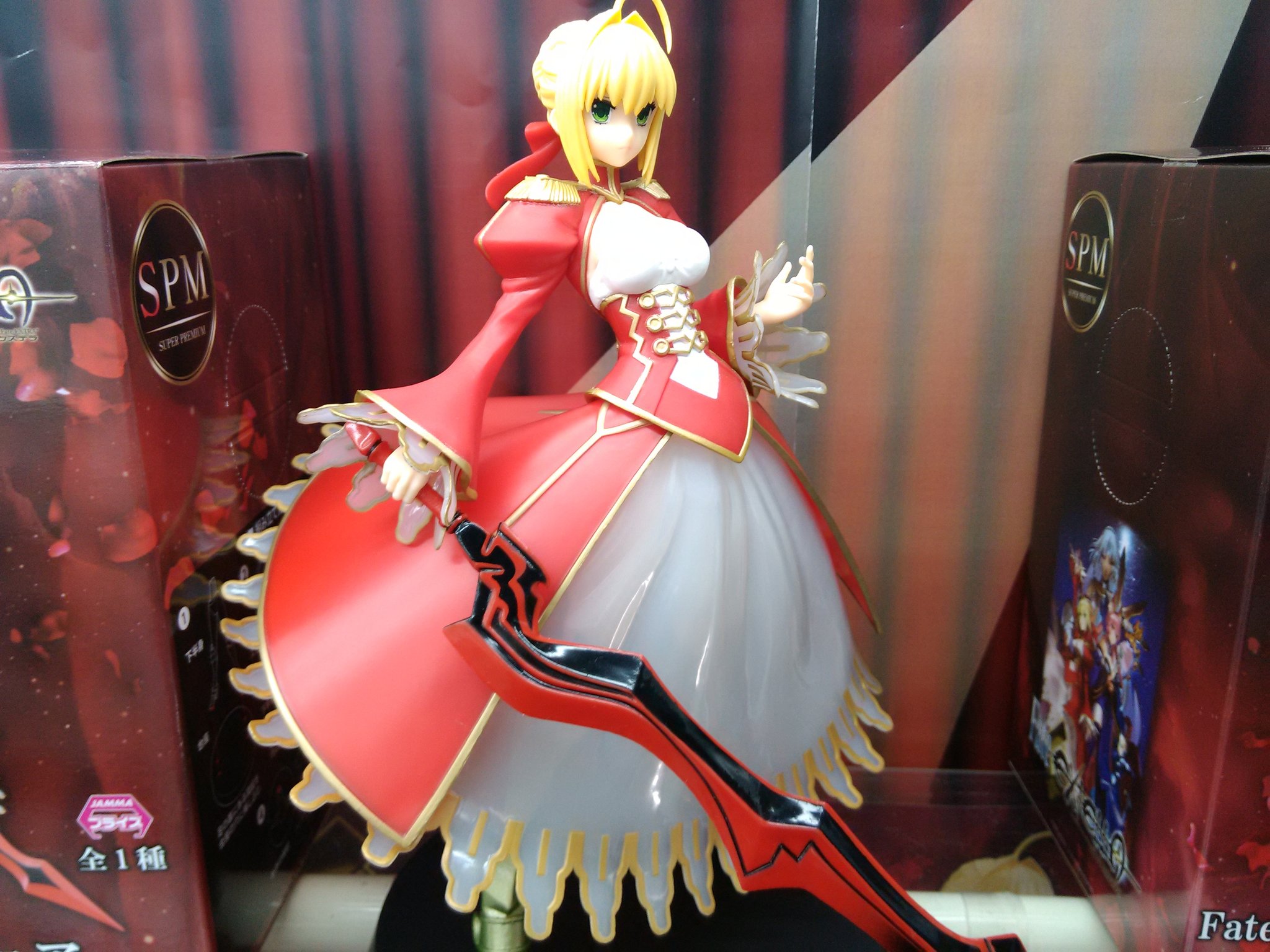 ラウンドワン 仙台苦竹店 Pa Twitter 景品情報 人気作品fateシリーズから 赤セイバーこと ネロ クラウディウスの フィギュアが入荷しました ドレス 剣のクオリティがグッド 作品ファンの方は 必ずゲットしましょう Fate 赤セイバー ラウワン 苦ラ