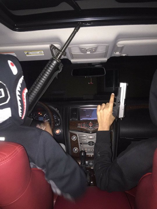 ＳＥ ＢＵＳＣＡＮ ＭＩＥＭＢＲＯＳ ＰＡＲＡ:

✦ ᴛʜᴇ sɴᴀᴋᴇs
✧ ᴛʜᴇ ʀᴇᴅ ʟɪᴏɴs
✦ ᴛʜᴇ ʙʟᴀᴄᴋ ᴋɴᴏᴛ

¿Rts para ayudar a buscarlxs?