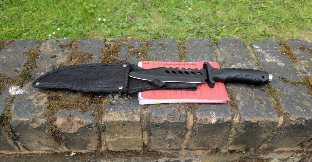 MPSStPanSomers's tweet photo. #stpancrasand somerstownsnt Another knife taken off our streets. Found during weapons sweep. #StopKnifeCrime https://t.co/NUSxqFGj9J