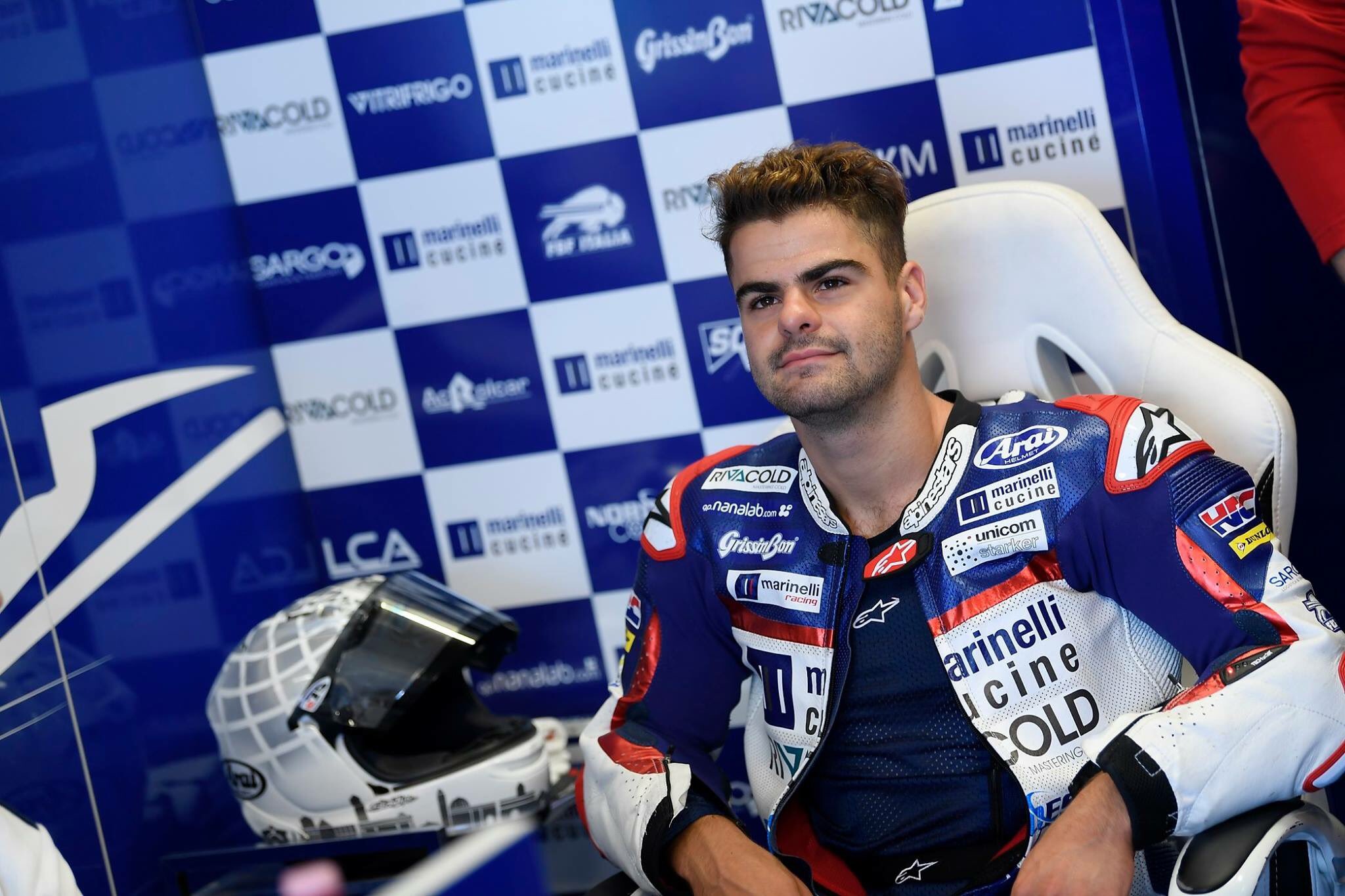 DDfOFx2XcAANe8g?format=jpg&name=large